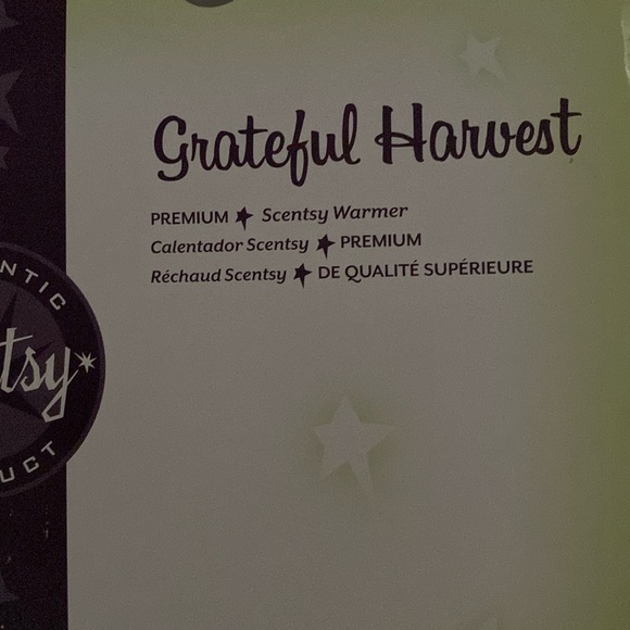 Scentsy wax warmer “Grateful Harvest” Brand New in original plastic and box - Picture 2 of 4